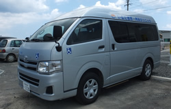 車椅子用バス